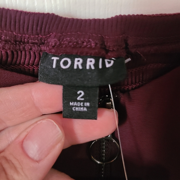 Torrid plus size georgette hanky hem babydoll cami burgundy size 2 (18-20) - Picture 5 of 8